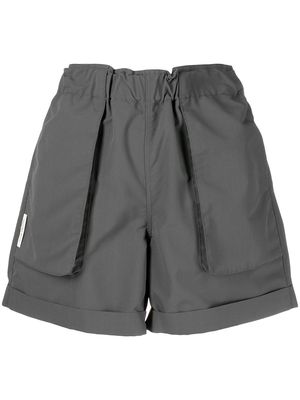 izzue oversized-pocket shorts - Grey