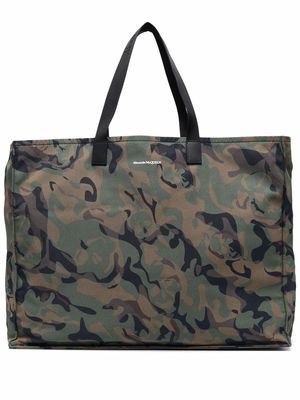 Alexander McQueen camouflage-print tote bag - Green