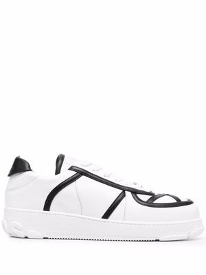 Gcds contrast-detail chunky leather sneakers - White