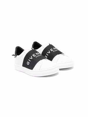 Givenchy Kids logo-print slip-on sneakers - White