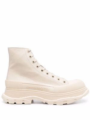 Alexander McQueen Tread Slick lace-up boots - Neutrals