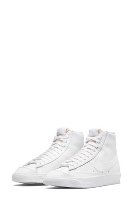 Nike Blazer Mid '77 SE Sneaker in White/White/White/Black