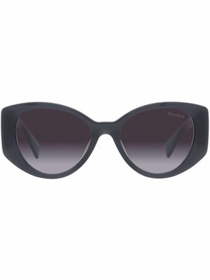 Miu Miu Eyewear cat-eye frame sunglasses - Grey