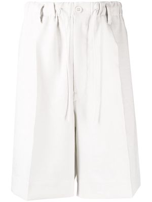 Y-3 stripe-detailing knee-length shorts - White