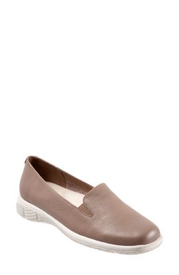 Trotters Universal Loafer in Dark Taupe