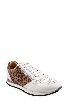 Trotters Infinity Sneaker in White Tan Cheetah