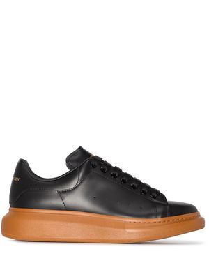 Alexander McQueen Oversized contrast-sole sneakers - Black