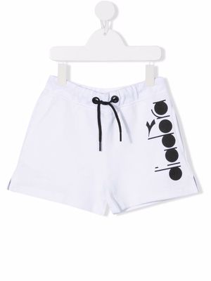 Diadora Junior patterned drawstring shorts - White