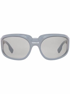 Burberry Eyewear tinted oval frame sunglasses - Grey