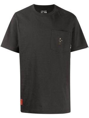 izzue embroidered-logo short-sleeved T-shirt - Grey