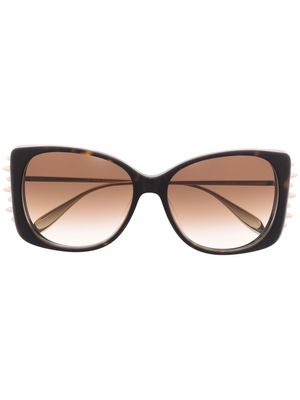 Alexander McQueen Eyewear studded cat-eye sunglasses - Brown