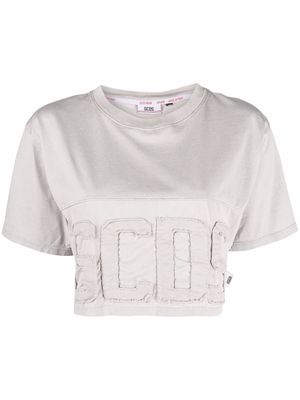 Gcds logo-embroidered cropped T-shirt - Neutrals