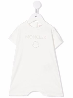 Moncler Enfant embroidered-logo cotton shorties - White