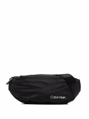 Calvin Klein logo-print belt bag - Black
