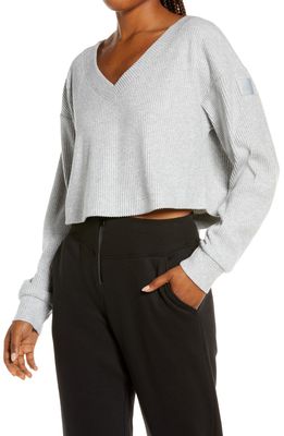 Alo Muse Ribbed Crop Pullover in Athletic Heather Grey