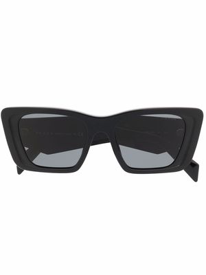 Prada Eyewear cat-eye tinted sunglasses - Black