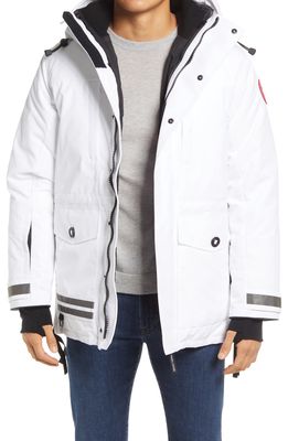 Canada Goose Toronto 625 Fill Power Wrinkle Resistant Jacket in White/Black-Blanc/Noir
