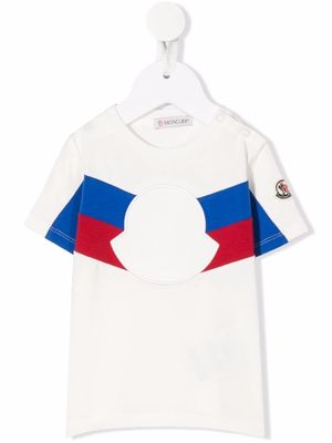 Moncler Enfant stripe-print logo-silhouette T-shirt - White