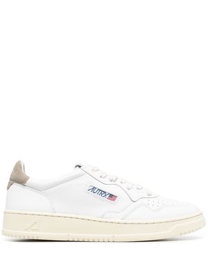 Autry AULM leather low-top sneakers - White