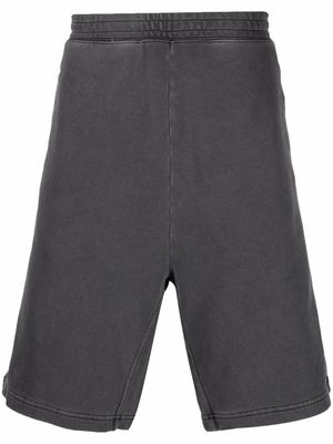 Carhartt WIP rear logo-patch shorts - Grey