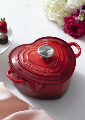 L'Amour Signature Heart Cocotte with Stainless Steel Knob - 2 Qt