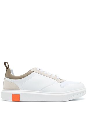 Armani Exchange colourblock low-top sneakers - White