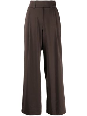 GOODIOUS pleated suit trousers - Brown