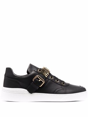 Moschino logo-plaque buckle-fastened sneakers - Black
