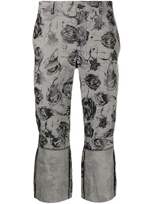 Comme Des Garçons Homme Plus abstract print cropped trousers - Grey
