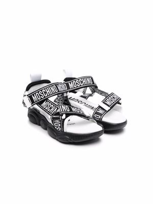 Moschino Kids logo-print strap sandals - Black