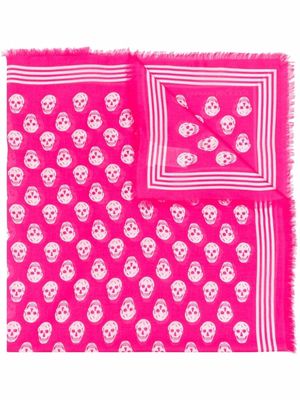 Alexander McQueen all-over skull-print scarf - Pink