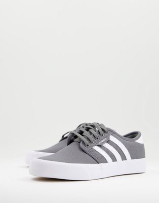 adidas Originals Sleely sneakers in gray and white-Grey