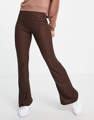 Pieces jersey flared pants in chocolate-Brown