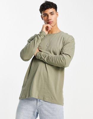 New Look oversized long sleeve T-shirt in khaki-Green