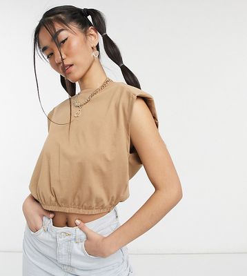 Noisy May exclusive crop top with padded shoulders in camel-Brown