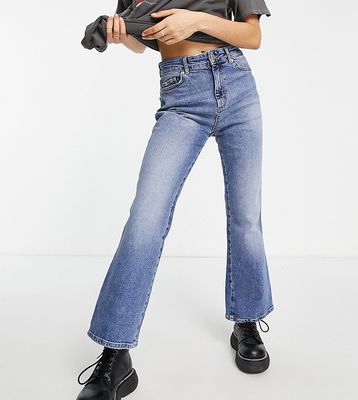 Only Petite Hailey flare jean in mid blue wash