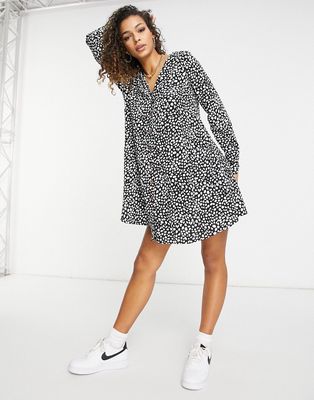 Missguided button through smock dress with long sleeves in black dalmatian