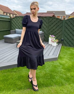 Only tea dress with puff sleeves in black