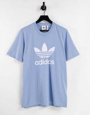 adidas Originals large trefoil t-shirt in blue-Blues