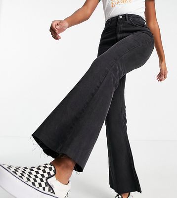 Reclaimed Vintage The '99 flare jean in washed black
