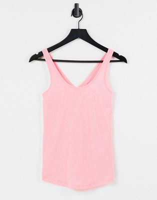 Under Armour Training Knockout tank in pink