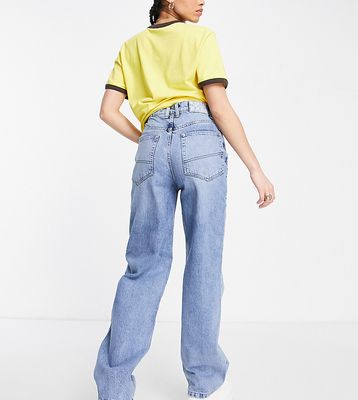 COLLUSION x014 dad jeans in light blue vintage wash