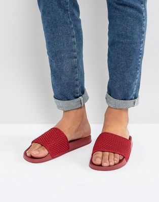 7x Quilted Sliders In Red