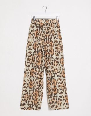Missguided beach cover up pants in leopard print-Brown