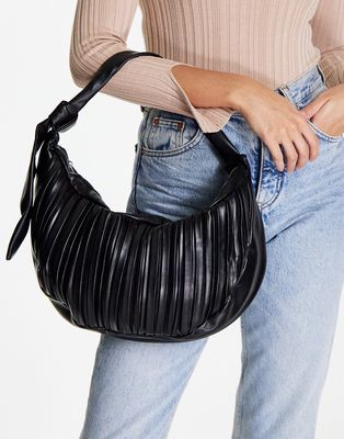 Glamorous pleated sling shoulder bag in black