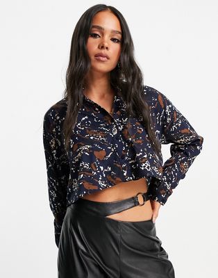 Noisy May cropped shirt in navy graphic print-Multi