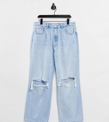 Stradivarius Petite 90s dad jeans with rips in light wash-Blues