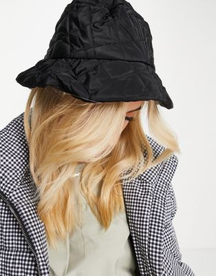Glamorous padded quilted bucket hat in black