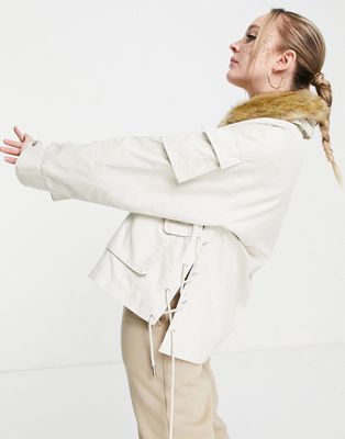Urban Revivo parka jacket with faux fur collar in off white-Green