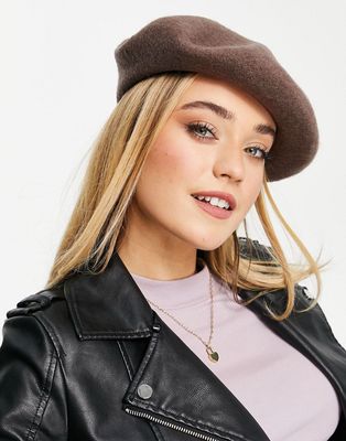My Accessories London beret in chocolate brown